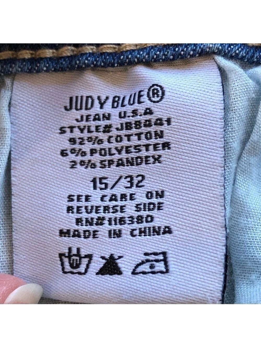 Judy Blue Size 15/32 Skinny Fit distressed frayed hem highrise medium wash jeans - Picture 13 of 13